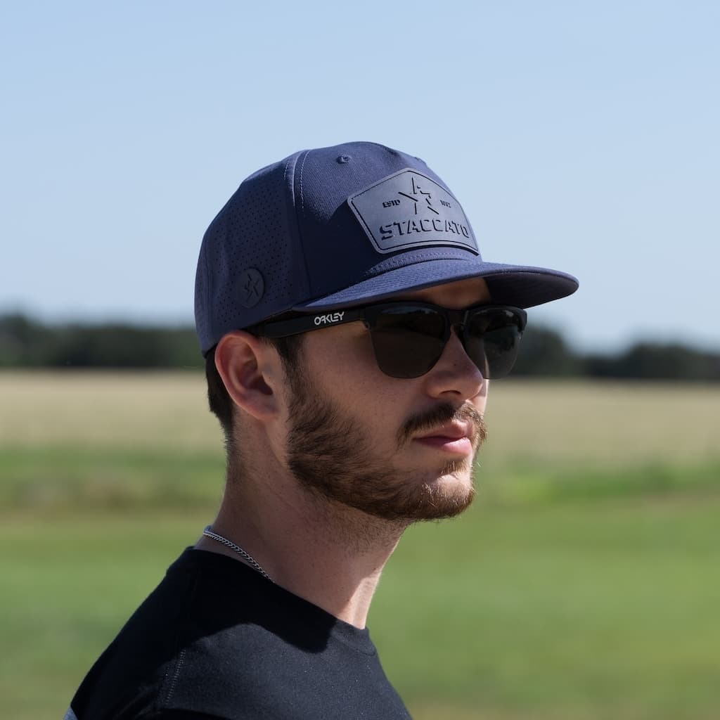 SOCIAL CARD TONAL HAT 2